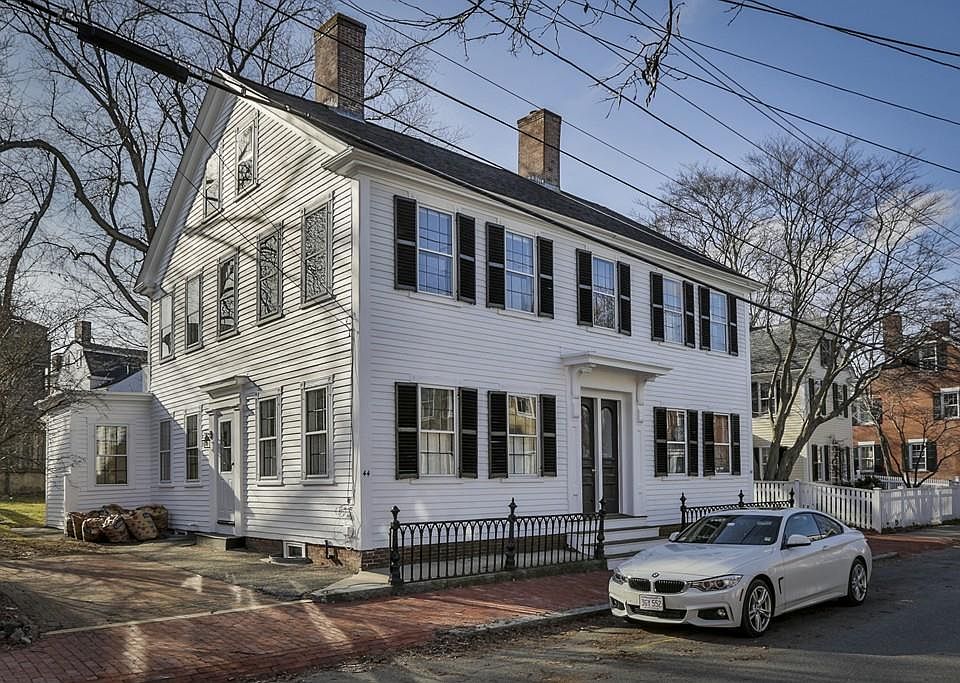 1st image of 44 Middle St #44