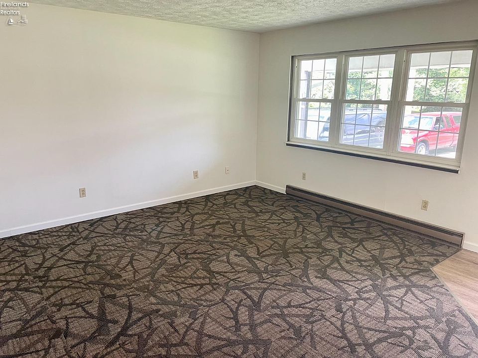 17 Bouscay Ave, Norwalk, OH 44857 Zillow