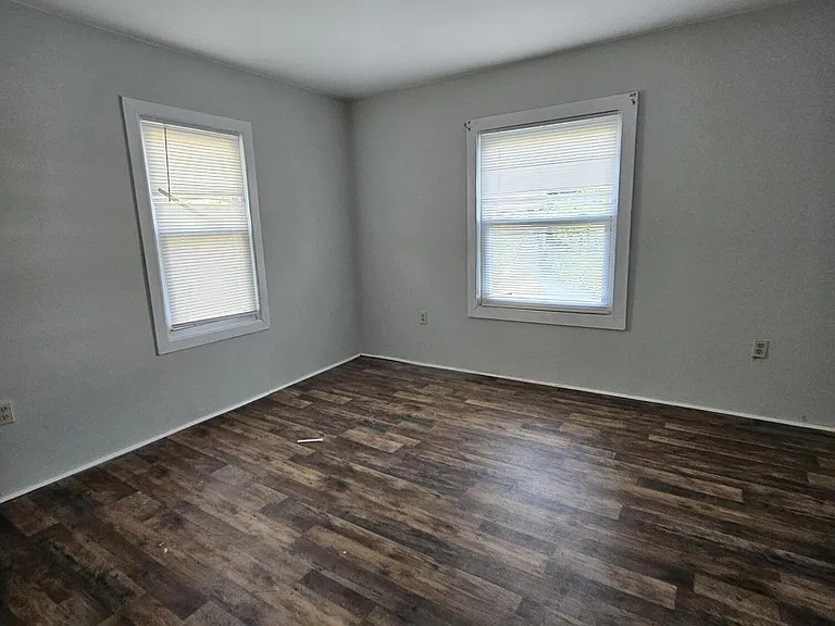 2231 Boulevard Ave — Photo 10