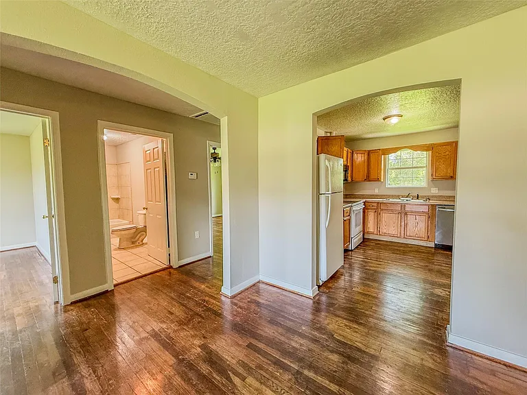 6310 Brookside Rd — Photo 9