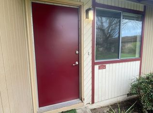 1 Bedroom 1 Bathroom at Hollywood Park Apartments, Salem, OR 97305