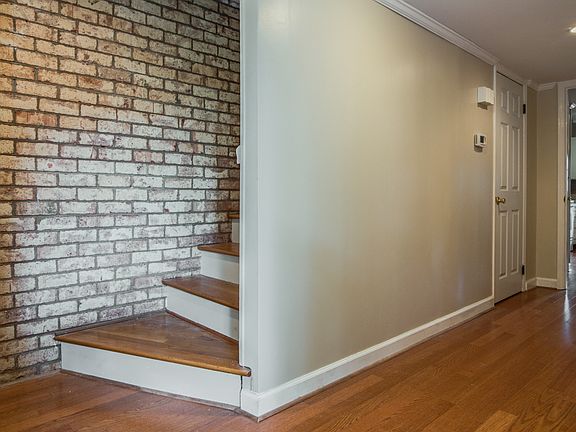 3rd image of 4527 Swan Meadow Ln