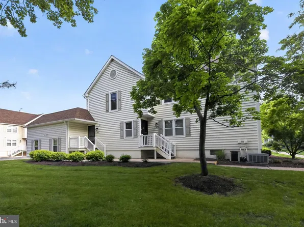 830 Society Hl, Cherry Hill, NJ 08003