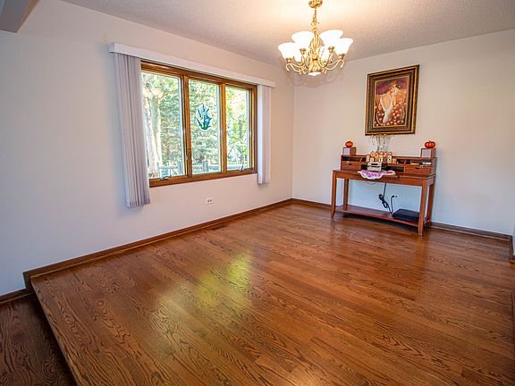 5th image of 1605 Delmar Dr