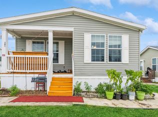 802 E County Line Rd TRAILER 301, Des Moines, IA 50320