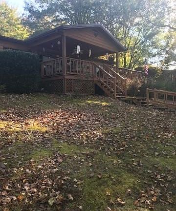 4th image of 95 Camelot Dr