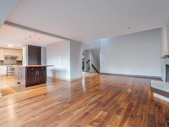 3rd image of 119 98th Ave NE