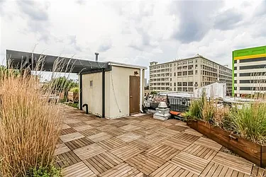 Sold by Avenue Sotheby's International Realty