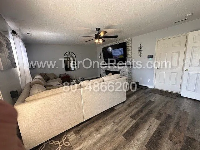 5886 S 3260 W — Photo 16
