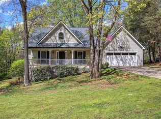 27 Indian Hills Dr, Rydal, GA 30171