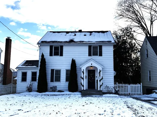 2730 Robins St, Endwell, NY 13760