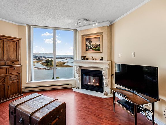 5th image of 69 Jamieson Ct #1603