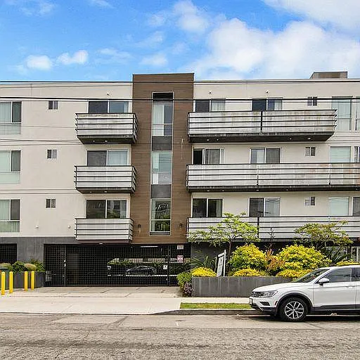 11260 Mississippi Ave — Photo 1