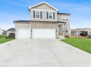 5317 Bradbury Ct, Ames, IA 50014