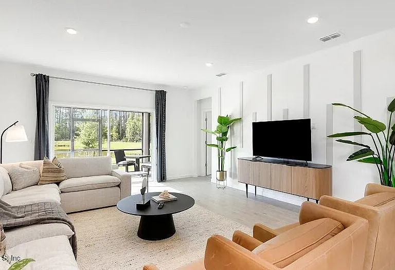 2760 Seasons Rd — Photo 8