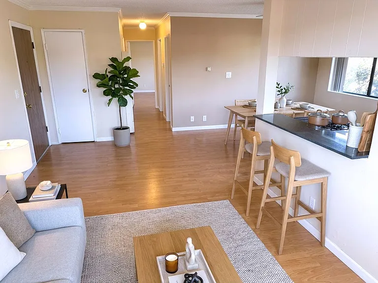 4436 Franklin Ave. Los Angeles, CA 90027 — Photo 16