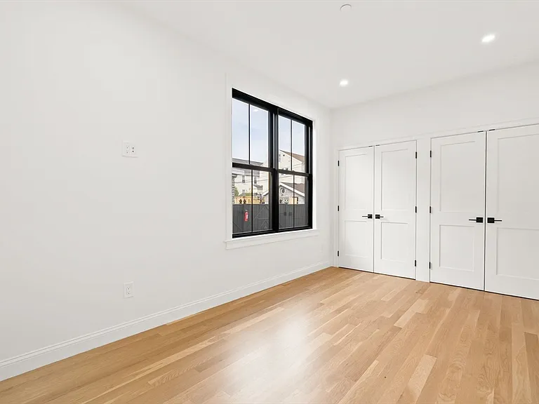 27 Shepard St #3 — Photo 12