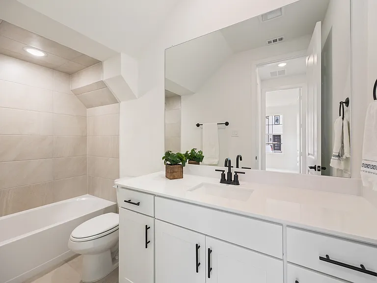 7066 Lathrop Ln — Photo 14
