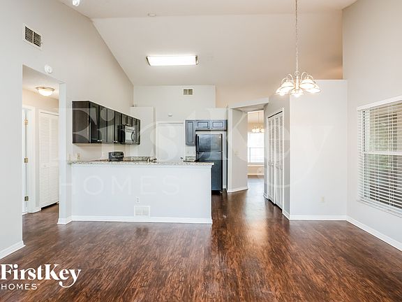 2nd image of 6809 Coral Cove Dr