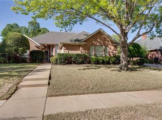 7521 Orchard Ct, North Richland Hills, TX 76182