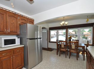 3008 S 46th St, Milwaukee, WI 53219