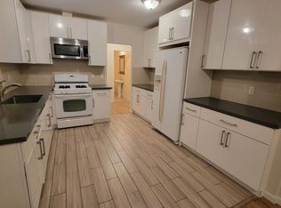 2704 14th Ave #B, Oakland, CA 94606