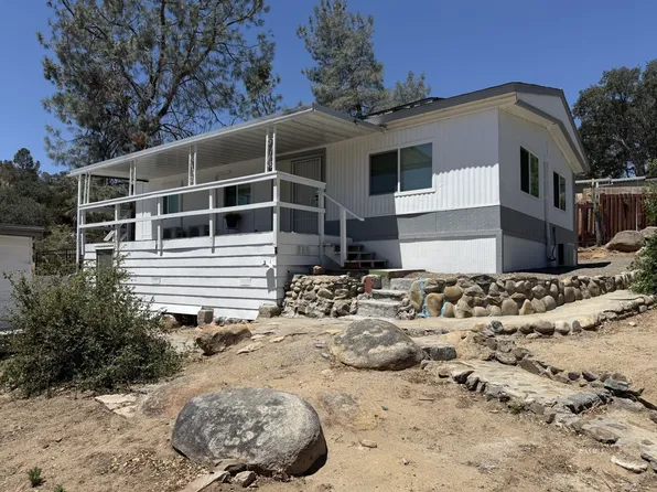5 Patricia Ln, Wofford Heights, CA 93285