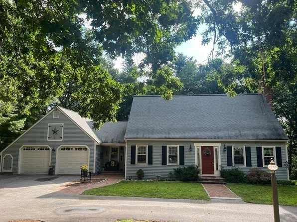 95 Glenview St, Upton, MA 01568