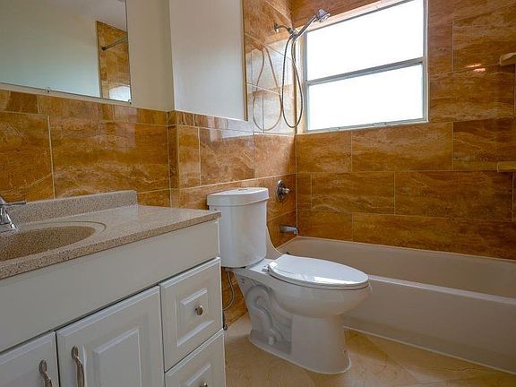 4th image of 6756 NW 69th Ct