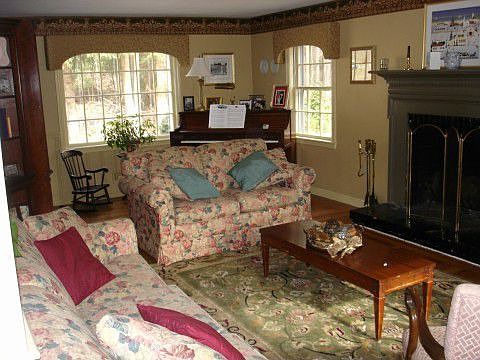 Living room with fireplace