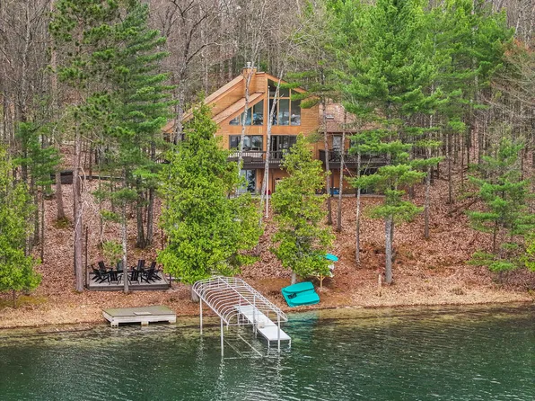 10 Island View Dr, Traverse City, MI 49696