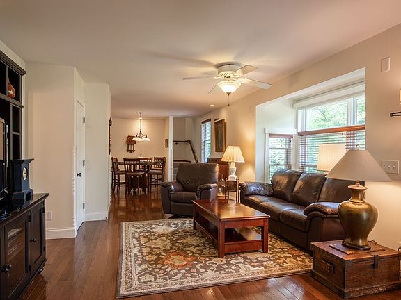 4th image of 1 Fairmont Ave