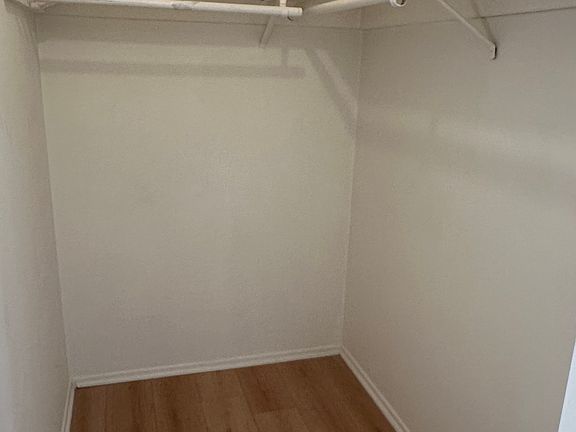5th image of 1724 Montana Ave #5D