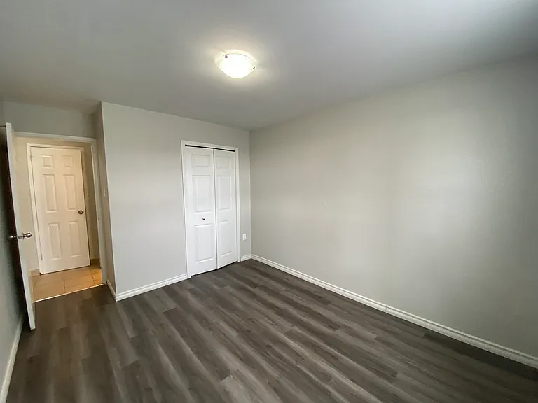 86 Oakville Ave — Photo 15