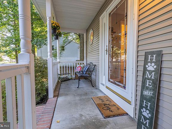 4th image of 904 Buckingham Dr