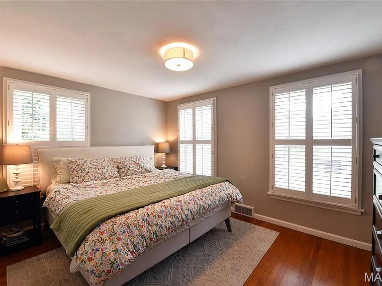 342 Greenleaf Dr — Photo 17