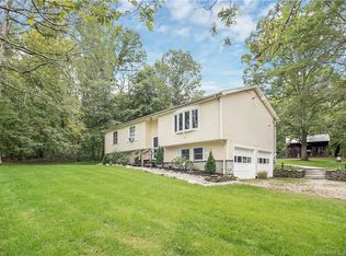 741 Brook Rd, Hampton, CT 06247