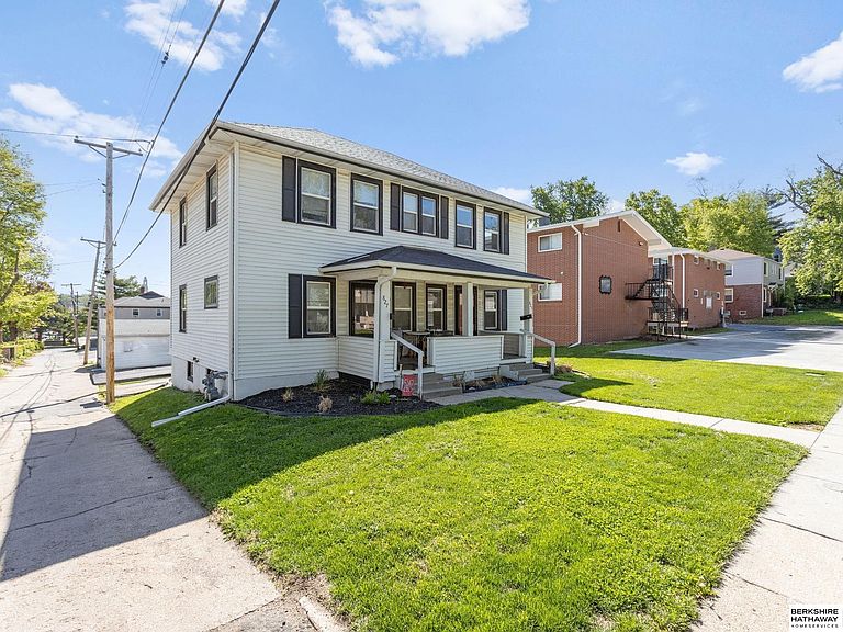 Listing photo 3