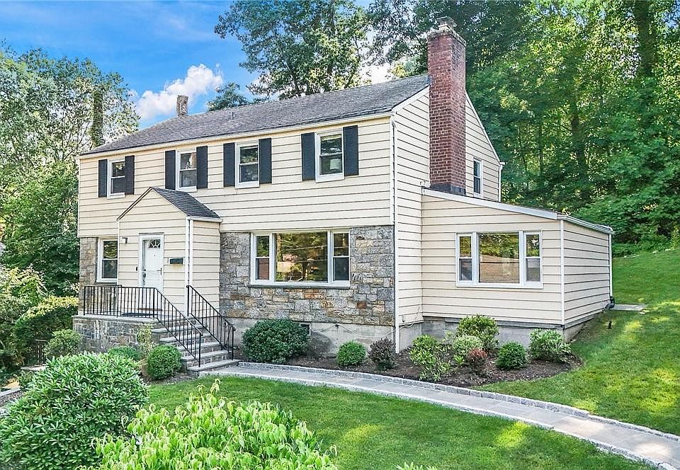 1st image of 54 Marion Avenue