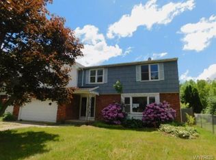 109 Christine Dr, Amherst, NY 14228