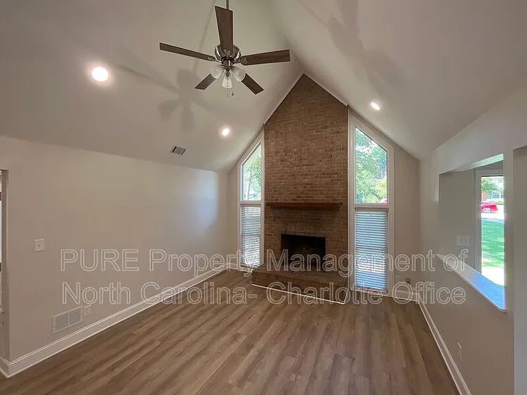 1226 Grace Meadow Dr — Photo 5