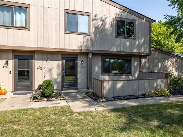11672 Harbour Light Dr, North Royalton, OH 44133