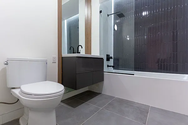 Rented by Yup Realty LLC | media 6