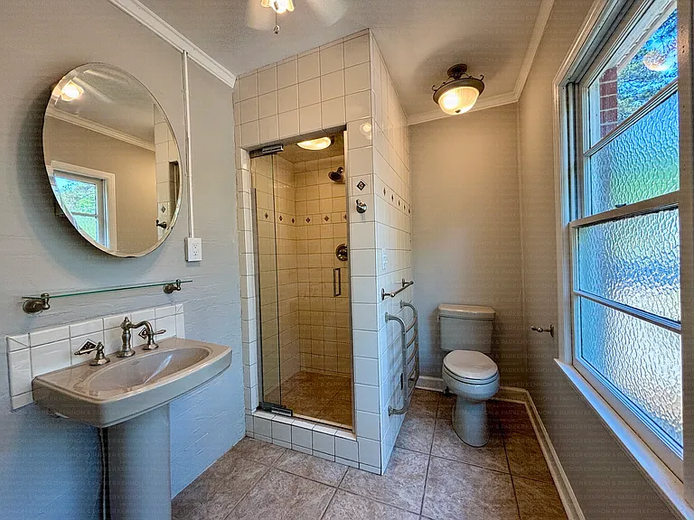 2382 Elm Dr — Photo 3