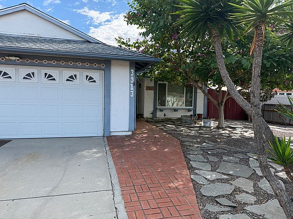 4th image of 3913 Daisy Pl