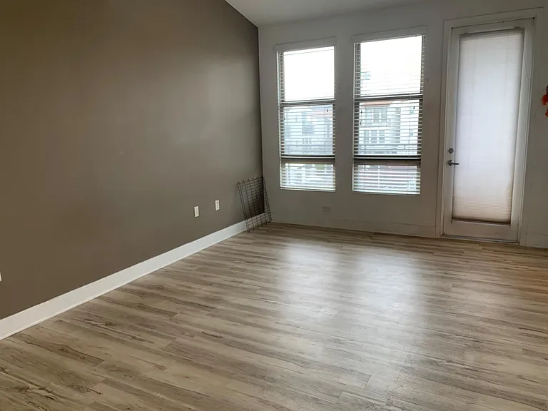 534 S Brea Blvd — Photo 21