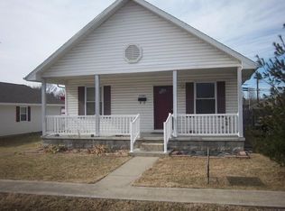 1201 S 14th St, Herrin, IL 62948