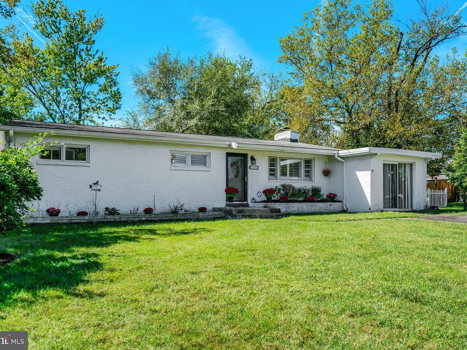 Sunnyview — Photo 3