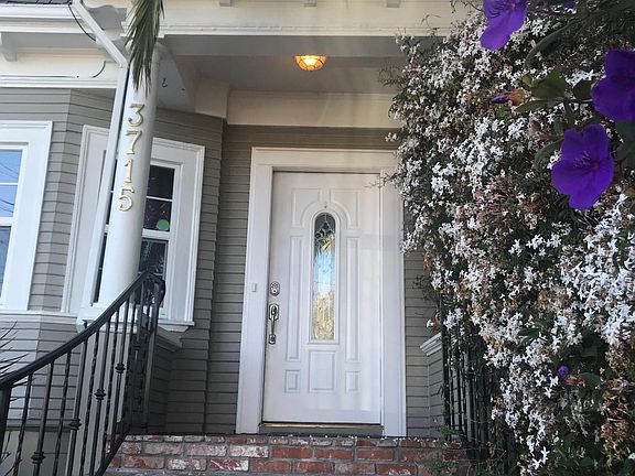 Front entry door with electronic keypad