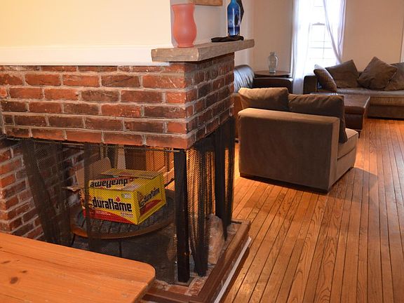 4th image of 1204 Rodman St